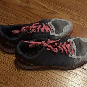Reebok CrossFit Nano Trainers | Women’s Size 6.5 | Navy & Pink